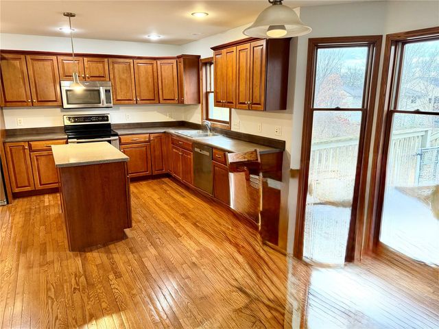 1164 Kyle Drive NE, Iowa City, IA 52240