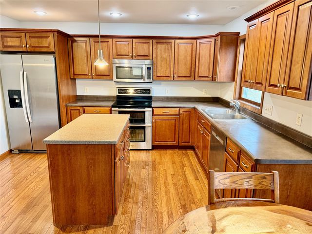 1164 Kyle Drive NE, Iowa City, IA 52240