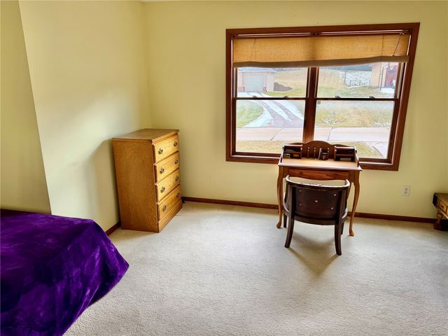 1164 Kyle Drive NE, Iowa City, IA 52240