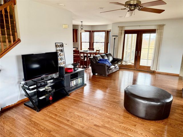 1164 Kyle Drive NE, Iowa City, IA 52240