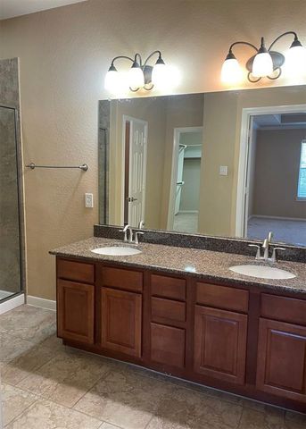 15 Innerwoods Place, The Woodlands, TX 77382