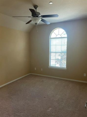 15 Innerwoods Place, The Woodlands, TX 77382