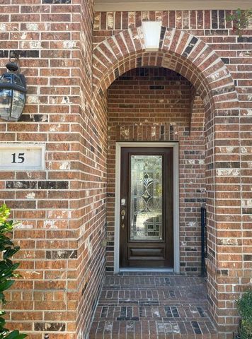 15 Innerwoods Place, The Woodlands, TX 77382