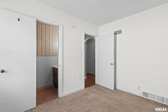 2029 S WALNUT Street, Springfield, IL 62704