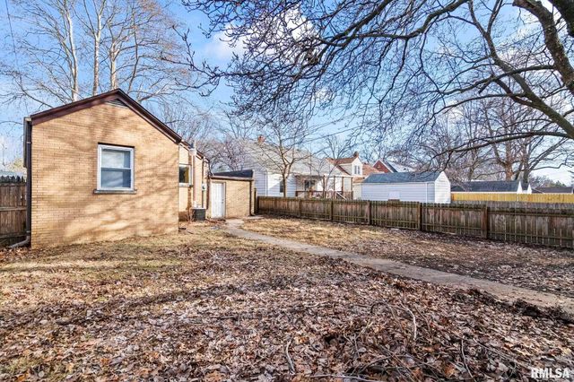 2029 S WALNUT Street, Springfield, IL 62704