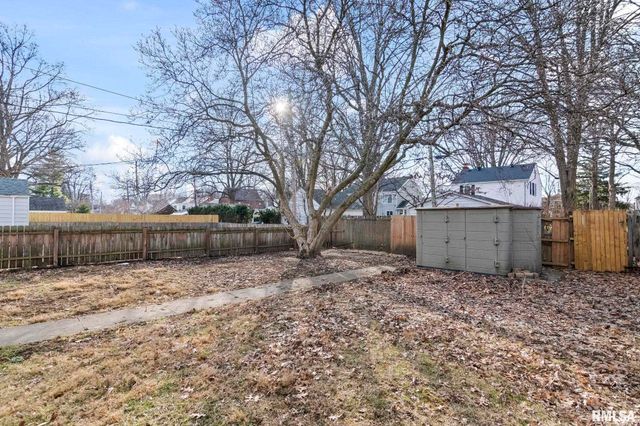 2029 S WALNUT Street, Springfield, IL 62704