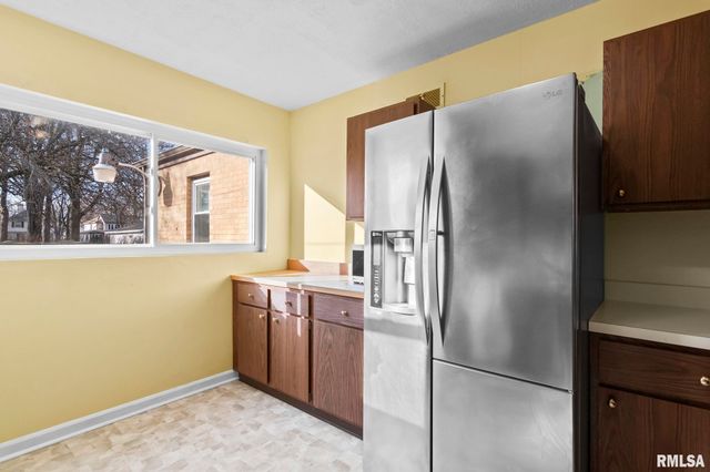 2029 S WALNUT Street, Springfield, IL 62704