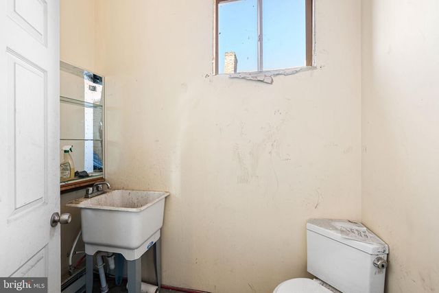 1621 N HOWARD ST, Philadelphia, PA 19122