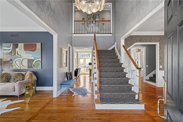 10730 S Cedar Niles Circle, Olathe, KS 66061