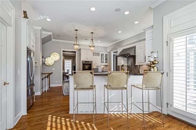 10730 S Cedar Niles Circle, Olathe, KS 66061