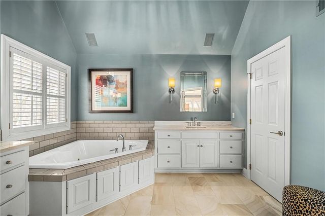 10730 S Cedar Niles Circle, Olathe, KS 66061