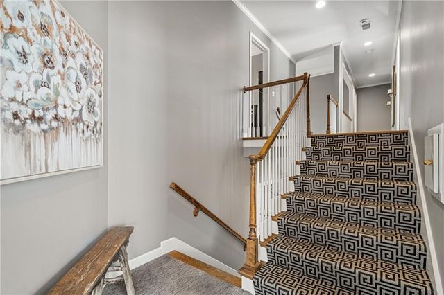 10730 S Cedar Niles Circle, Olathe, KS 66061