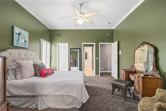 10730 S Cedar Niles Circle, Olathe, KS 66061