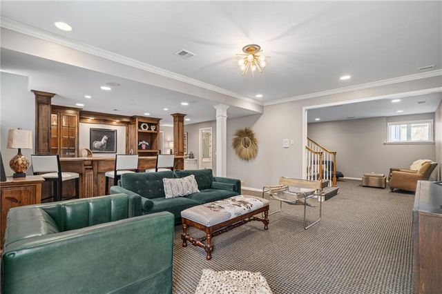 10730 S Cedar Niles Circle, Olathe, KS 66061