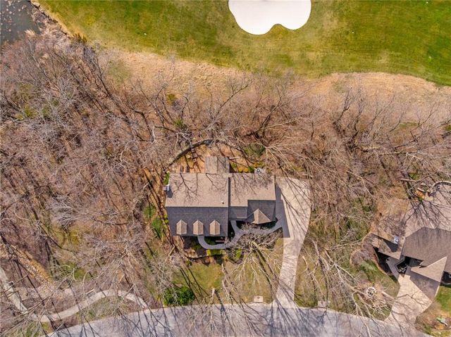 10730 S Cedar Niles Circle, Olathe, KS 66061