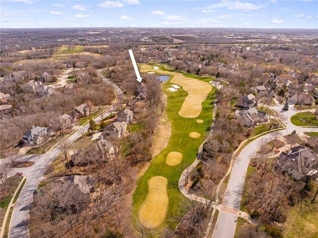 10730 S Cedar Niles Circle, Olathe, KS 66061