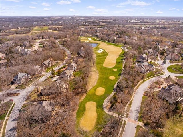 10730 S Cedar Niles Circle, Olathe, KS 66061