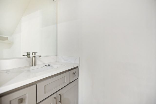 2422 Starks Avenue, Dallas, TX 75215