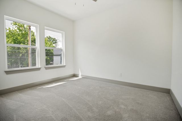 2422 Starks Avenue, Dallas, TX 75215