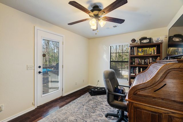 1431 County Road 44480, Paris, TX 75462