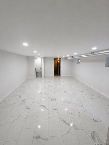 214 E 38th Street, Brooklyn, NY 11203