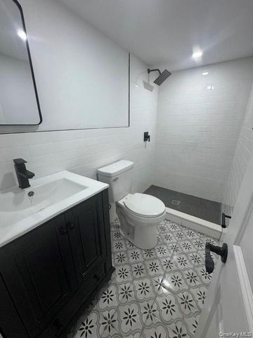 214 E 38th Street, Brooklyn, NY 11203