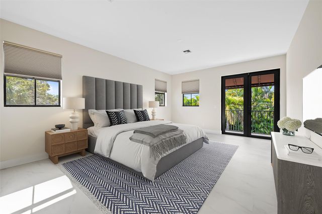 1215 N Victoria Park Rd, Fort Lauderdale, FL 33304