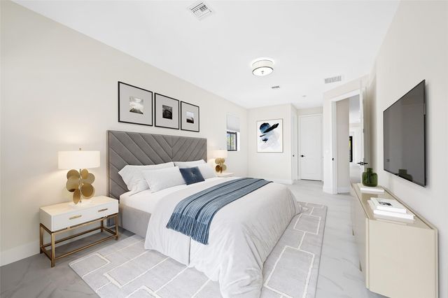 1215 N Victoria Park Rd, Fort Lauderdale, FL 33304