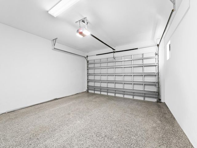 1215 N Victoria Park Rd, Fort Lauderdale, FL 33304