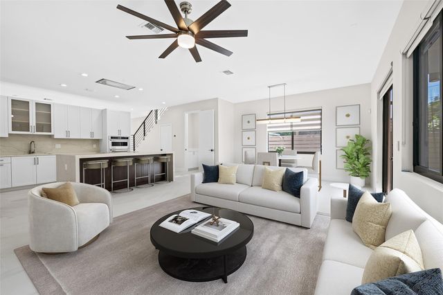 1215 N Victoria Park Rd, Fort Lauderdale, FL 33304