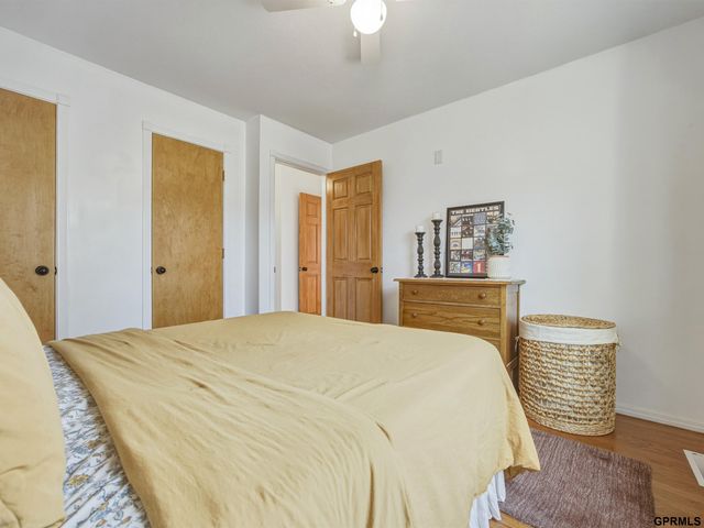 7352 S 72 Avenue, Omaha, NE 68128