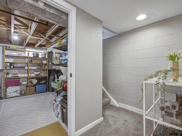 7352 S 72 Avenue, Omaha, NE 68128