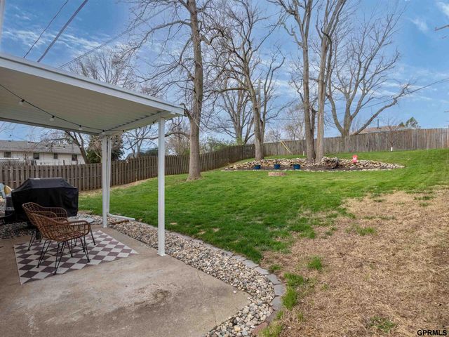 7352 S 72 Avenue, Omaha, NE 68128