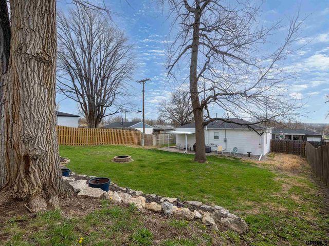 7352 S 72 Avenue, Omaha, NE 68128