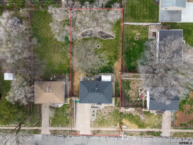 7352 S 72 Avenue, Omaha, NE 68128