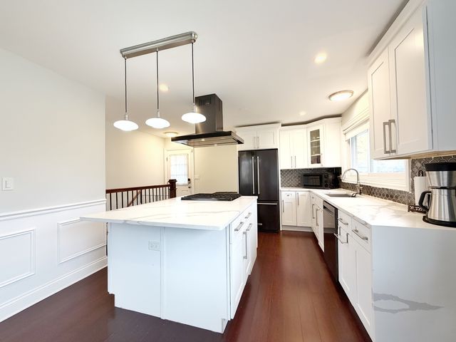 311 S Main Street, Mount Prospect, IL 60056