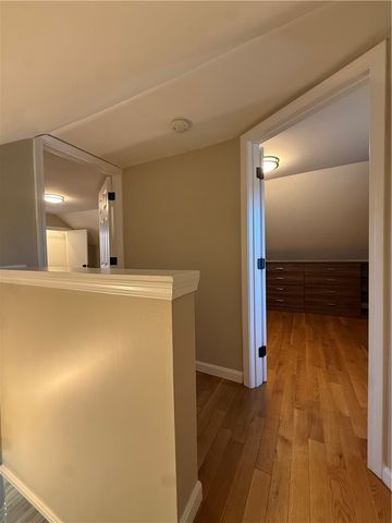 82 Middle Street, East Providence, RI 02915