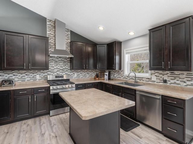 12634 Inglewood Avenue S, Savage, MN 55378