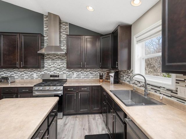 12634 Inglewood Avenue S, Savage, MN 55378