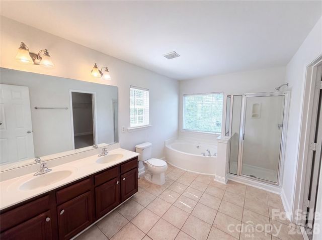 10016 Markus Drive, Charlotte, NC 28227