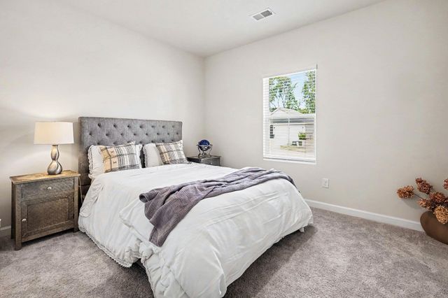 127 MAINSAIL Way, Spartanburg, SC 29306