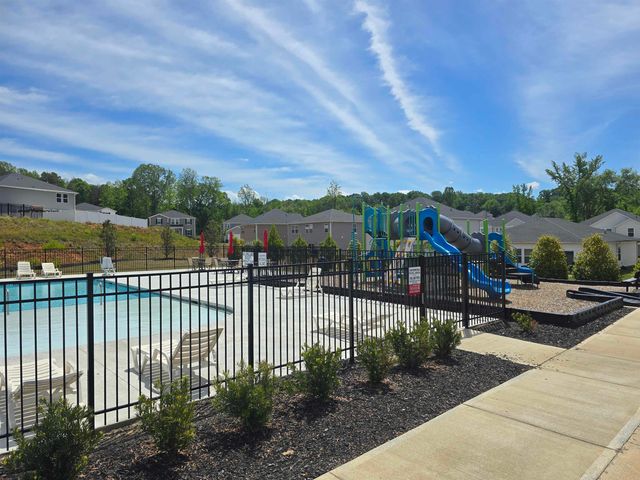 127 MAINSAIL Way, Spartanburg, SC 29306