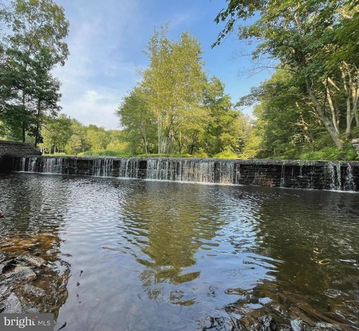 97-A UNION CHURCH RD, Halifax, PA 17032