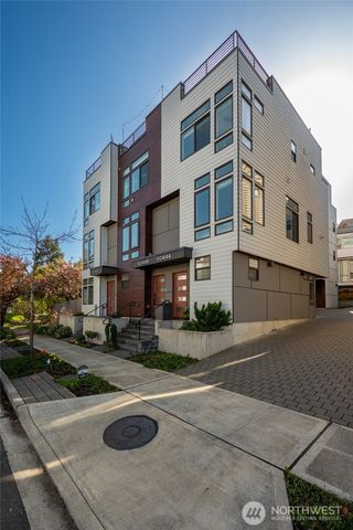 5044 A Sand Point Place NE, Seattle, WA 98105