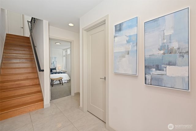 5044 A Sand Point Place NE, Seattle, WA 98105