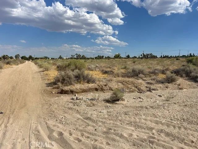 9757 Lebec, Phelan, CA 92371