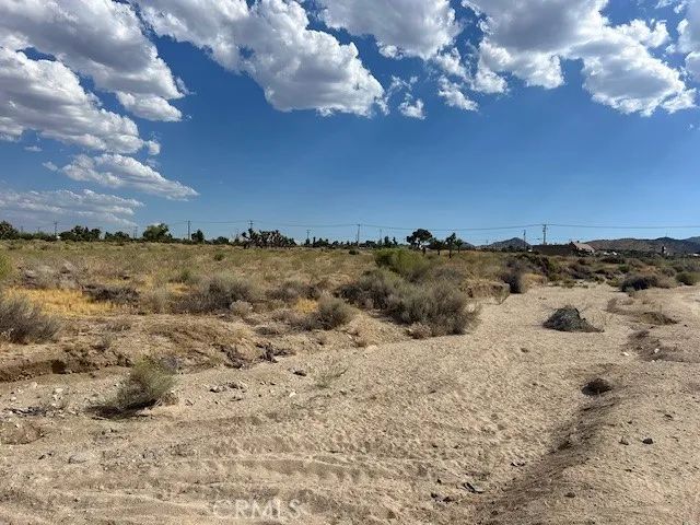 9757 Lebec, Phelan, CA 92371