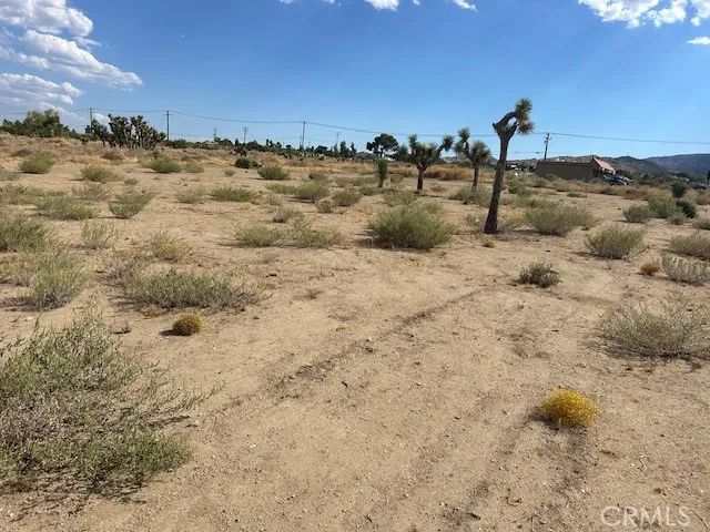 9757 Lebec, Phelan, CA 92371