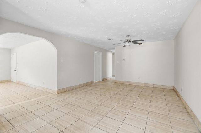 501 Ladd Street, Dayton, TX 77535