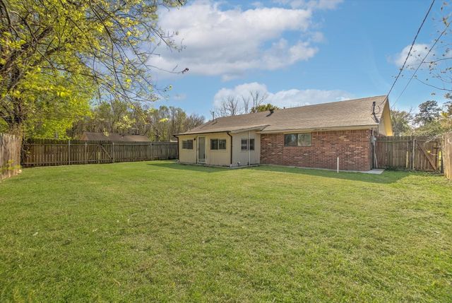 501 Ladd Street, Dayton, TX 77535